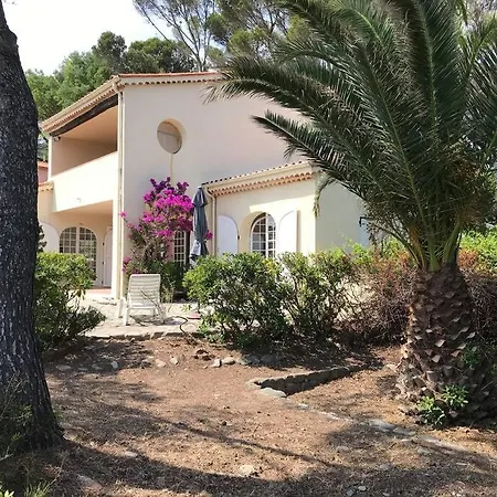 L'escapadou Villa *